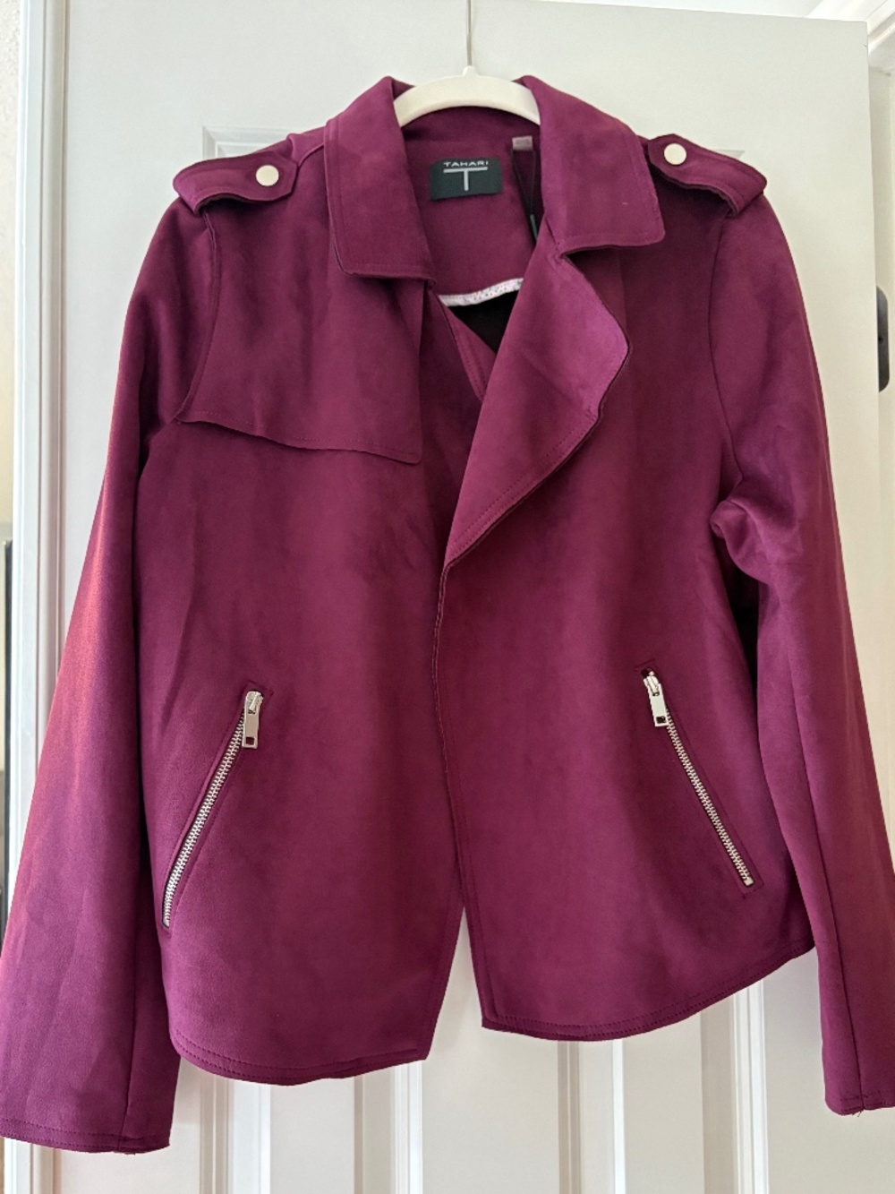 Tahari Faux Suede Cropped Moto Jacket – Size XL